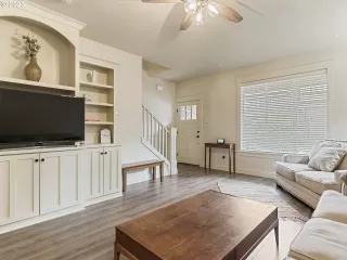 Photo #4: 23074047 Listing 