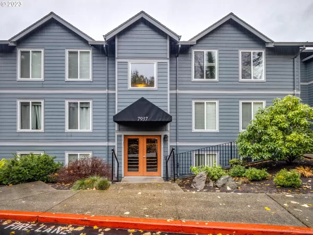 MLS: 23074958 Condo For Sale