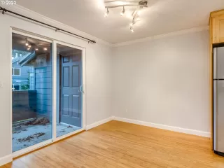 Photo #1: 23074958 Listing