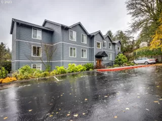 Photo #2: 23074958 Listing