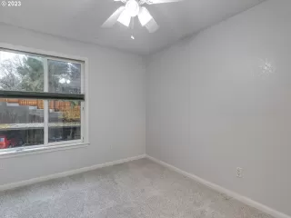 Photo #6: 23074958 Listing