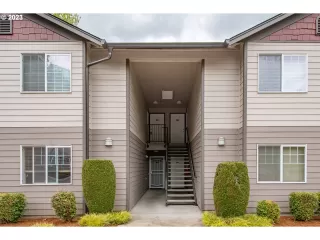 Photo #2: 23075027 Listing