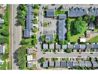 Photo #6: 23075085 Listing