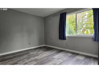 Photo #3: 23075942 Listing 