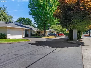 Photo #6: 23076270 Listing 