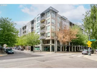 Photo #1: 23076573 Listing 