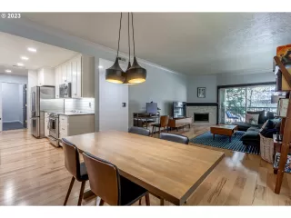 Photo #2: 23076725 Listing 