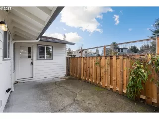 Photo #6: 23077225 Listing 