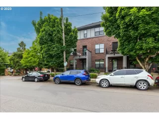 Click for more information on MLS # 23077250 : 1420 NW 20TH AVE 403 More Details about MLS # 23077250 : 1420 NW 20TH AVE 403