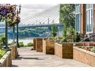 Photo #4: 23077388 Listing