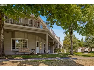 Photo #2: 23077657 Listing