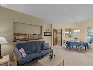 Photo #3: 23077657 Listing