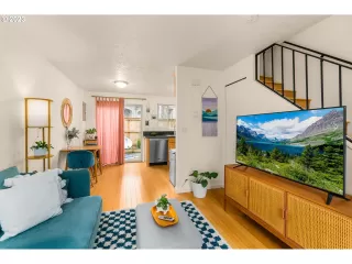 Photo #4: 23080108 Listing 