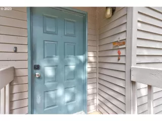 Photo #4: 23080214 Listing