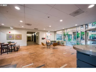 Photo #5: 23080224 Listing