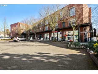 Photo #2: 23082470 Listing