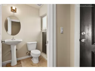 Photo #6: 23082470 Listing