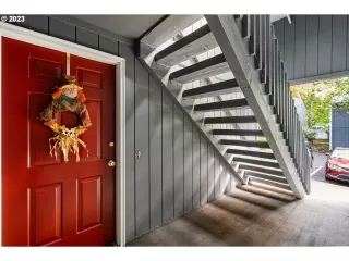 Photo #2: 23082606 Listing 