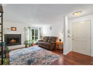 Photo #6: 23082606 Listing 