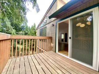 Photo #2: 23083078 Listing