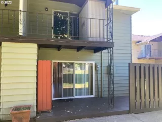 Photo #1: 23087057 Listing