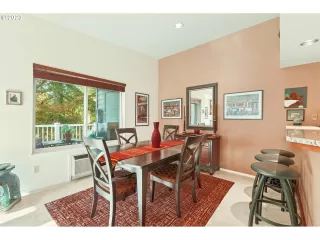 Photo #6: 23088198 Listing