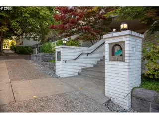 Photo #1: 23088572 Listing