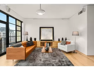 Photo #2: 23089156 Listing 