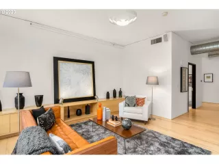 Photo #3: 23089156 Listing 