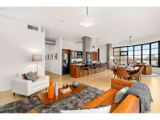 Photo #4: 23089156 Listing 