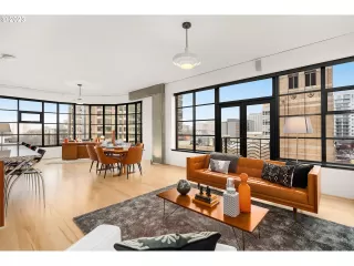 Photo #5: 23089156 Listing 