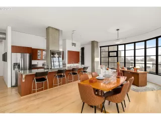 Photo #6: 23089156 Listing 