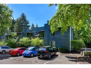 Photo #2: 23091225 Listing 