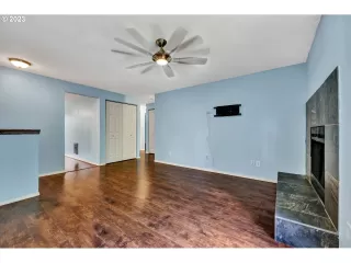 Photo #6: 23091225 Listing 