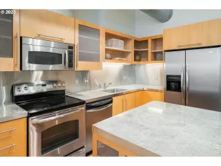 Photo #4: 23092212 Listing 