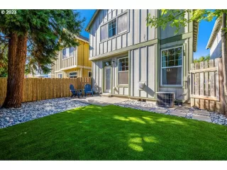 Photo #2: 23093729 Listing 