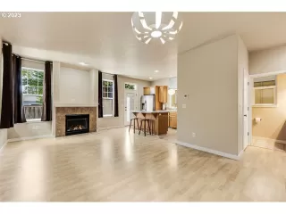 Photo #3: 23093729 Listing 