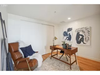 Photo #6: 23094251 Listing