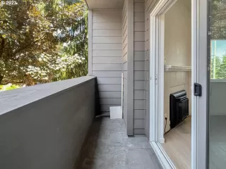 Photo #6: 23095027 Listing 