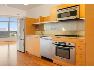 Photo #1: 23095629 Listing