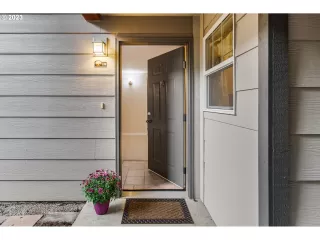 Photo #3: 23096234 Listing 