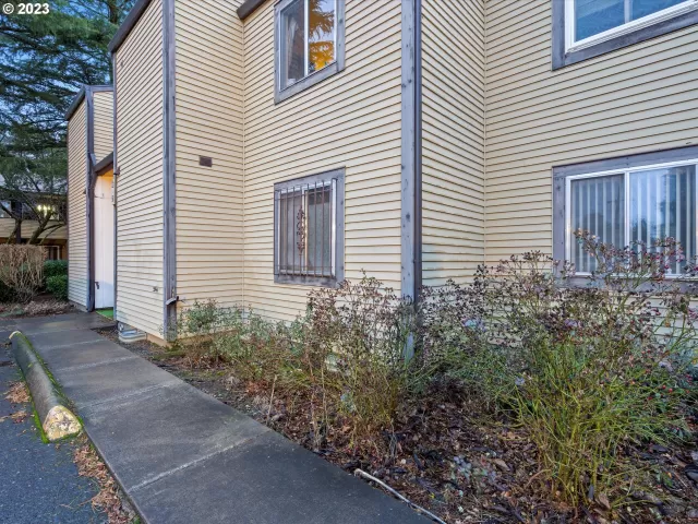 MLS: 23097316 Condo For Sale