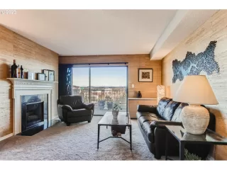 Photo #2: 23097449 Listing