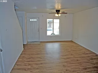 Photo #2: 23098144 Listing 