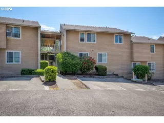 Photo #4: 23098487 Listing