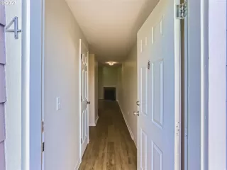 Photo #4: 23099728 Listing 