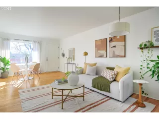 Photo #1: 23100233 Listing