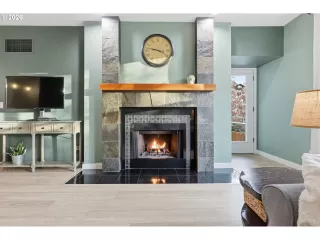 Photo #6: 231003159 Listing