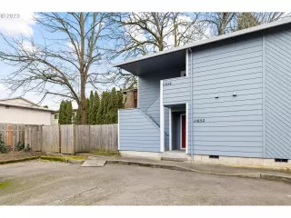 Photo #2: 23100987 Listing 