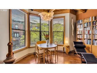 Photo #4: 23102592 Listing 